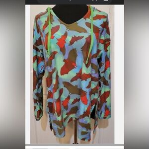 LuLaRoe Eliza Fright Club Halloween Bats Green and Pink Top